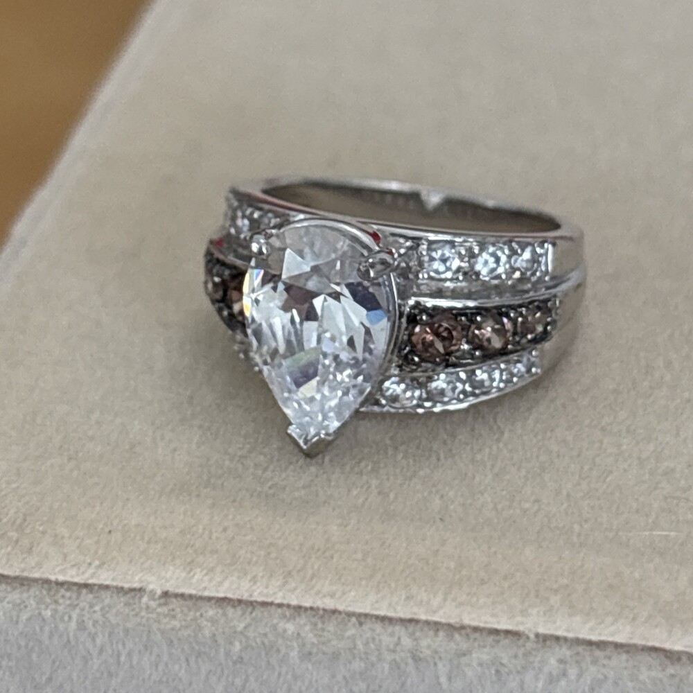 ROSS SIMONS Sterling Silver Bold Pear Cut Solitaire White and Chocolate CZ Sz 6